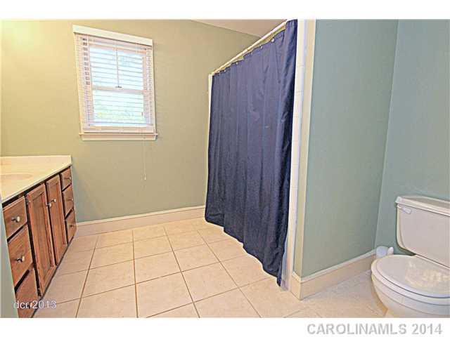 2623 Cross Country Road, Unit 1 Charlotte, NC 28270 - Photo 10 of 16 Gallery Image 10