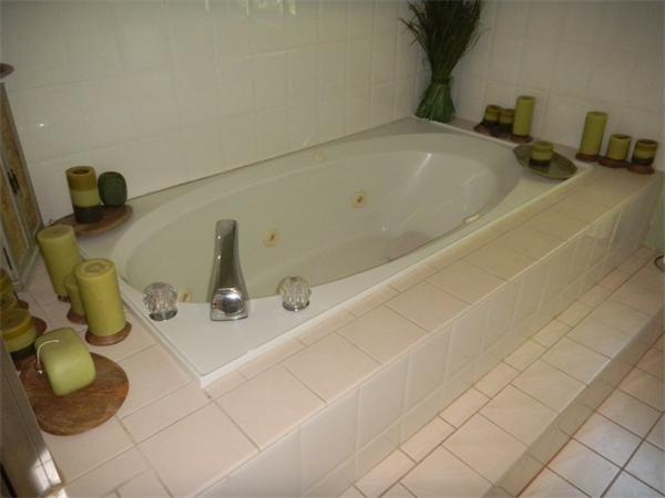 345 Candlestick Road North Andover, MA 01845 - Photo 17 of 21 Gallery Image 17