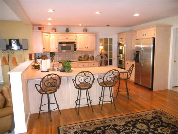 345 Candlestick Road North Andover, MA 01845 - Photo 6 of 21 Gallery Image 6