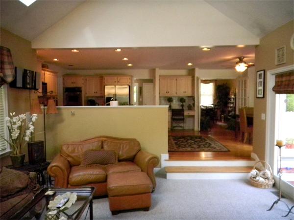 345 Candlestick Road North Andover, MA 01845 - Photo 7 of 21 Gallery Image 7