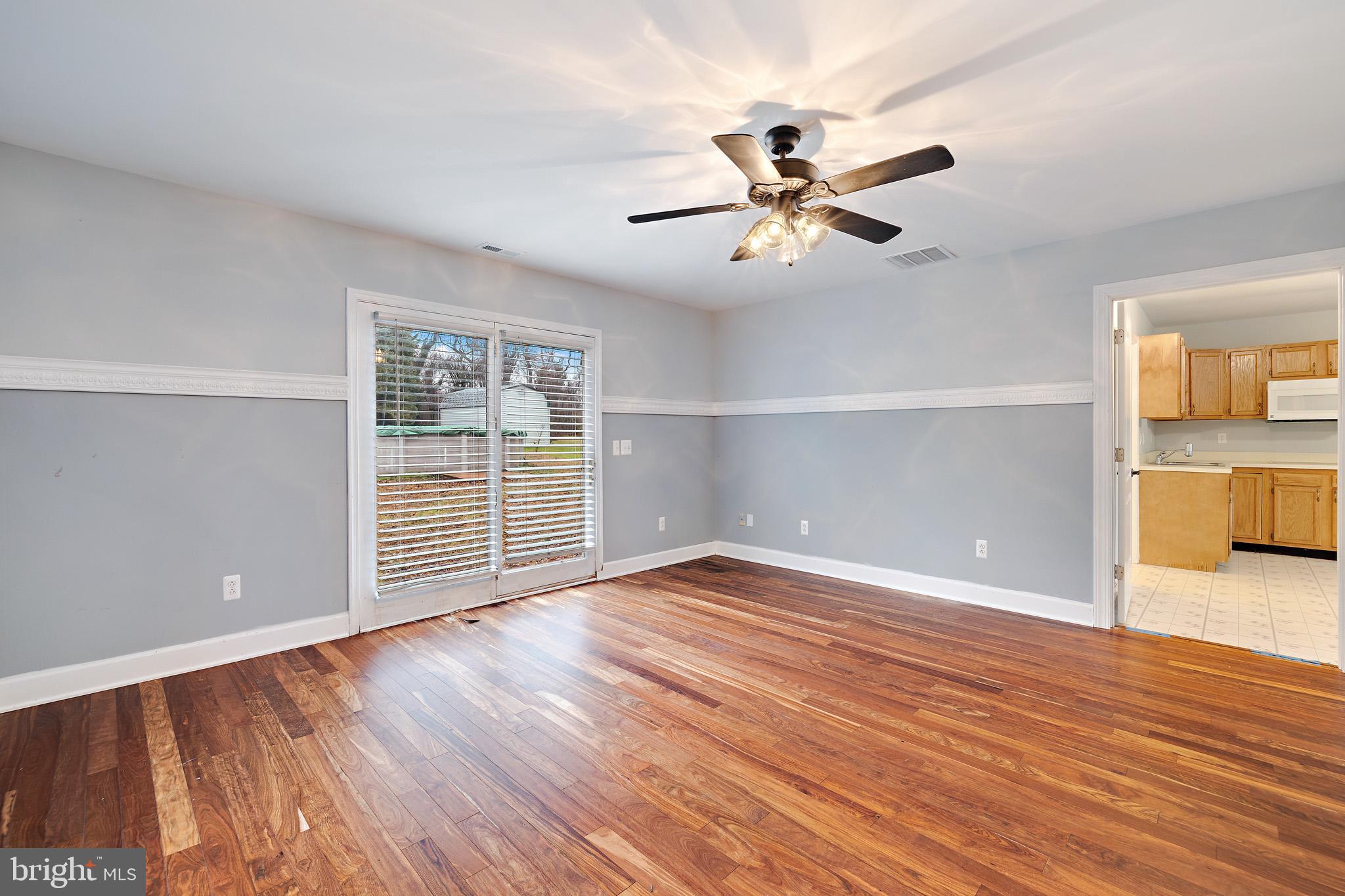 8349 Sail Circle Pasadena, MD 21122 - Photo 15 of 43