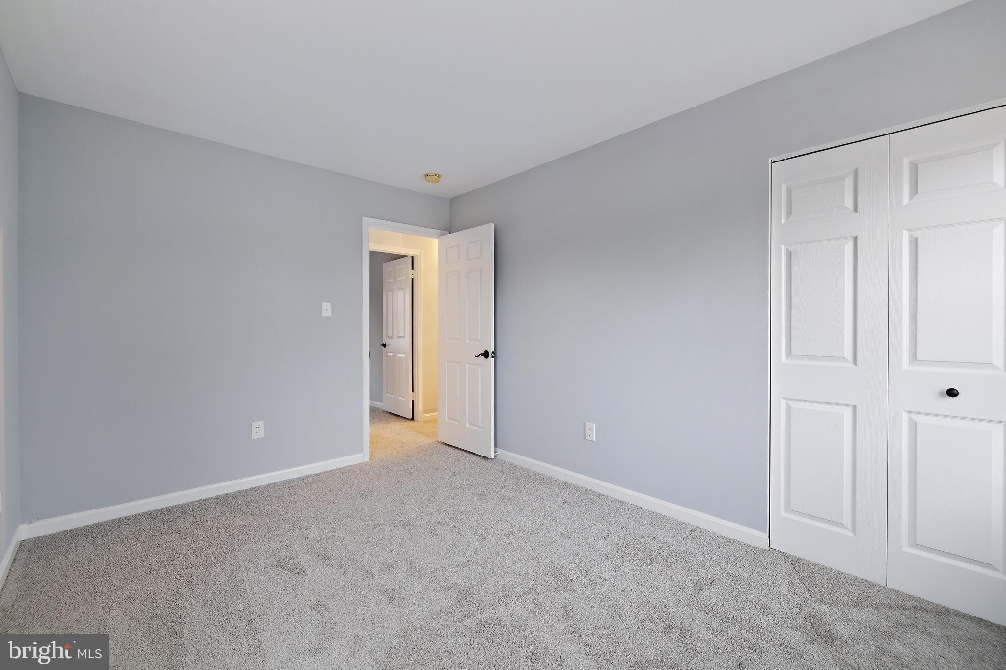 8349 Sail Circle Pasadena, MD 21122 - Photo 19 of 43