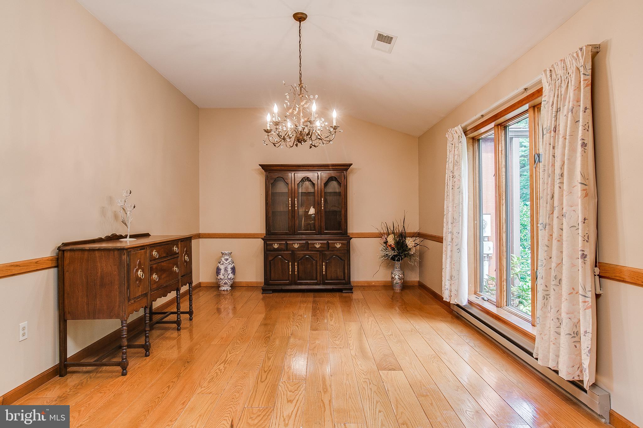 11896 Mountain Ash Road Clear Spring, MD 21722 - Photo 14 of 50 Dining room...