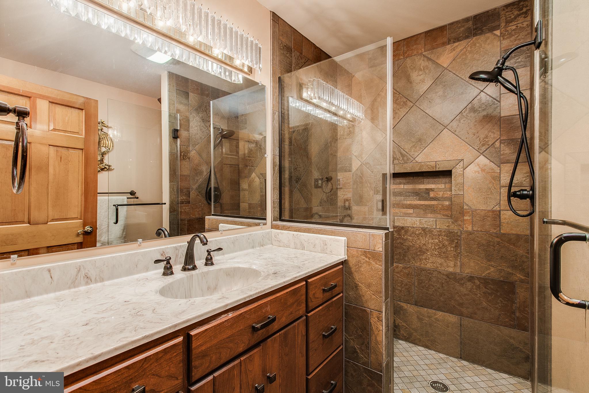 11896 Mountain Ash Road Clear Spring, MD 21722 - Photo 26 of 50 Upgraded second full bath....