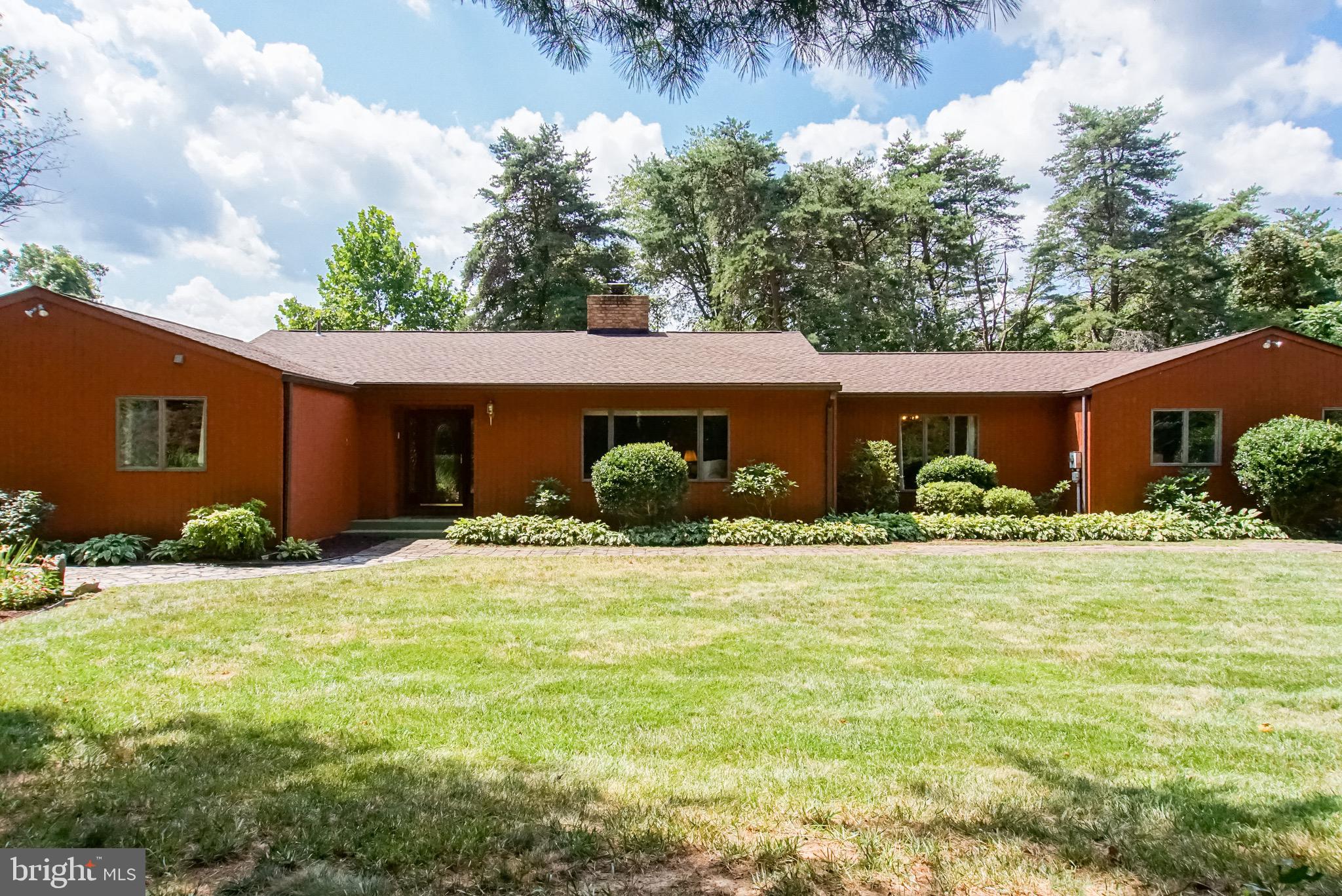 11896 Mountain Ash Road Clear Spring, MD 21722 - Photo 30 of 50 Custom built cedar sided rancher....