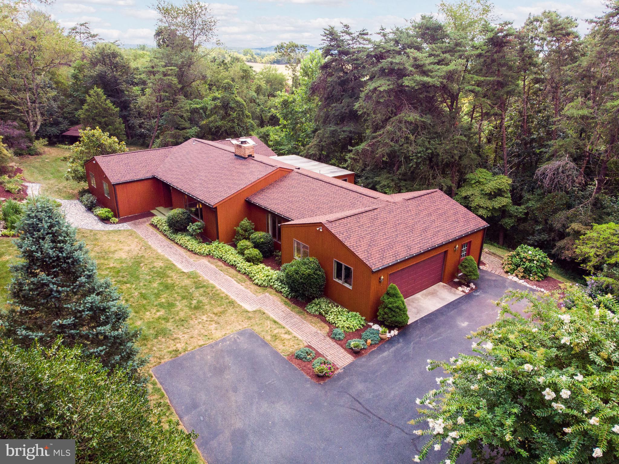 11896 Mountain Ash Road Clear Spring, MD 21722 - Photo 40 of 50 Plenty of parking for entertaining...