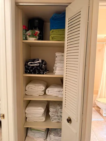 $2,200 | 2761 Village Boulevard, Unit 305, West Palm Beach, FL 33409