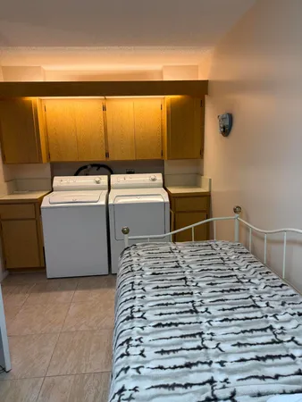 $2,200 | 2761 Village Boulevard, Unit 305, West Palm Beach, FL 33409