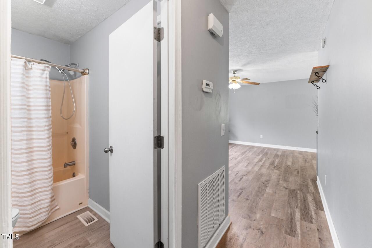 405 Marvin Gill Road Roxboro, NC 27574 - Photo 19 of 33 Bath/Hall