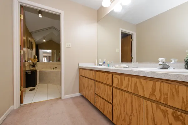 $375,000 | 19334 Carrick Way, Tinley Park, IL 60487