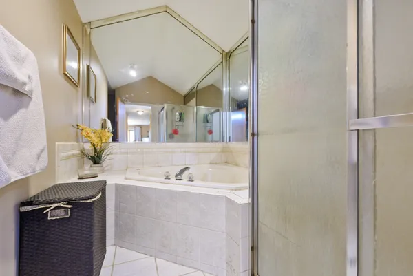 $375,000 | 19334 Carrick Way, Tinley Park, IL 60487