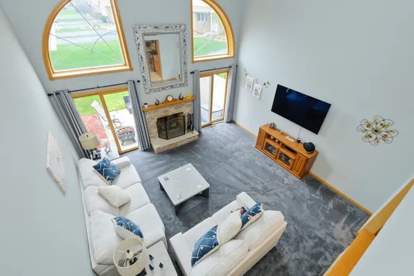 $375,000 | 19334 Carrick Way, Tinley Park, IL 60487