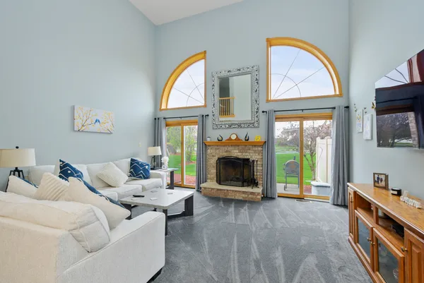 $375,000 | 19334 Carrick Way, Tinley Park, IL 60487