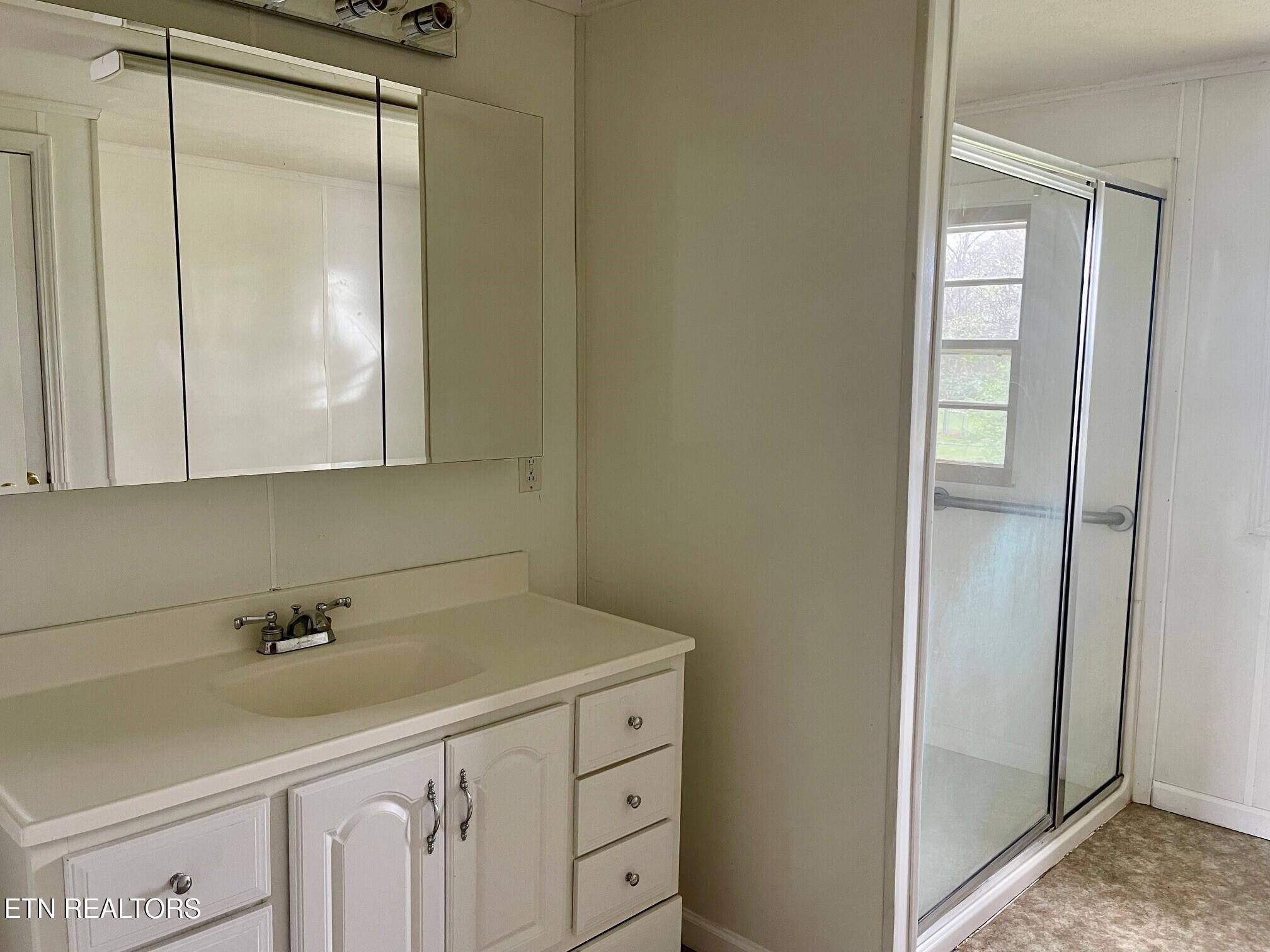 3535 Mint Road Maryville, TN 37803 - Photo 26 of 53 Bathroom