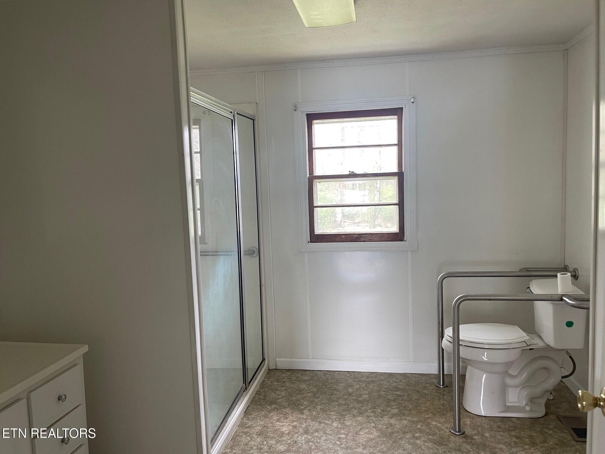 3535 Mint Road Maryville, TN 37803 - Photo 27 of 53 Bathroom