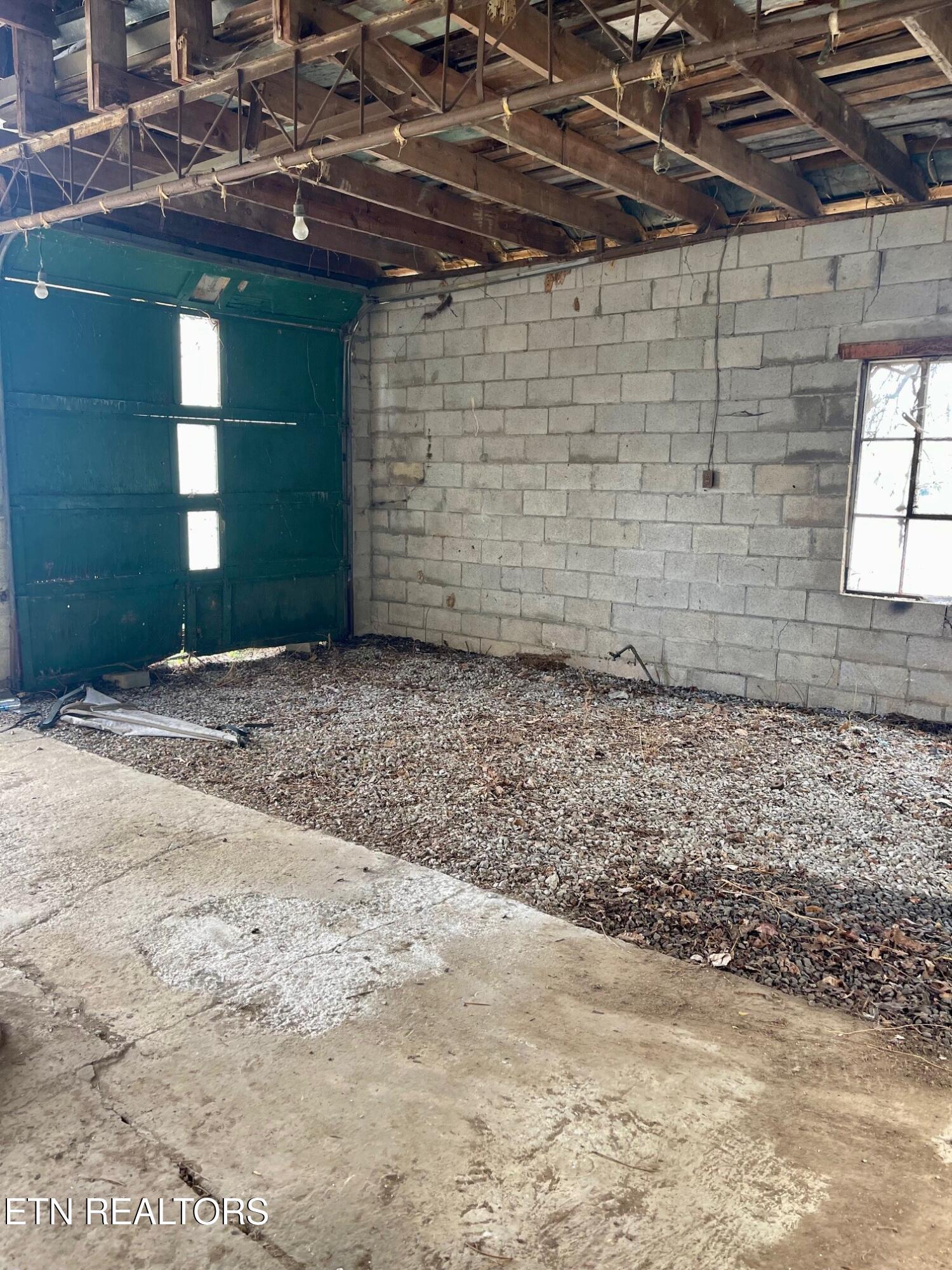 3535 Mint Road Maryville, TN 37803 - Photo 39 of 53 Detached Garage