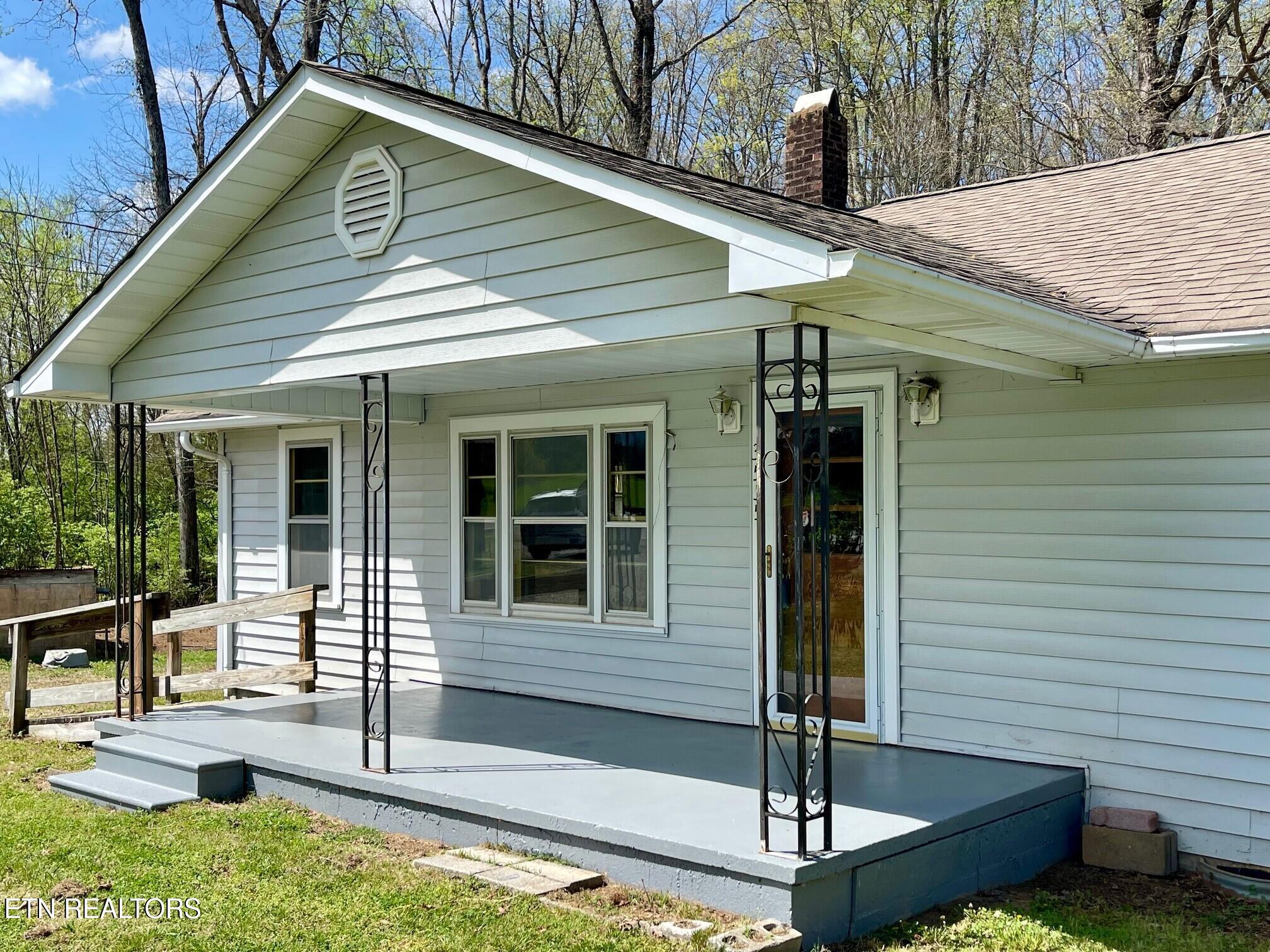 3535 Mint Road Maryville, TN 37803 - Photo 4 of 53 Front Porch
