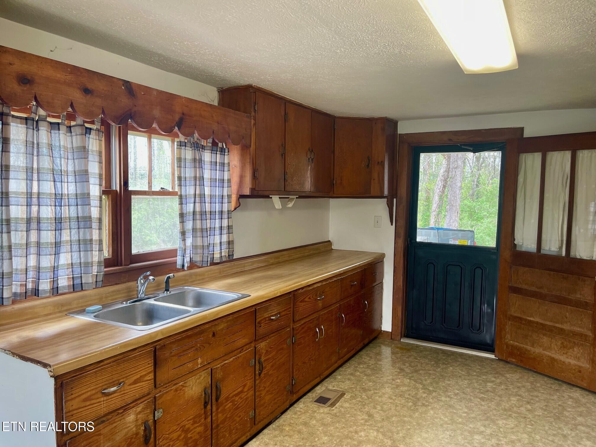 3535 Mint Road Maryville, TN 37803 - Photo 10 of 53 Kitchen