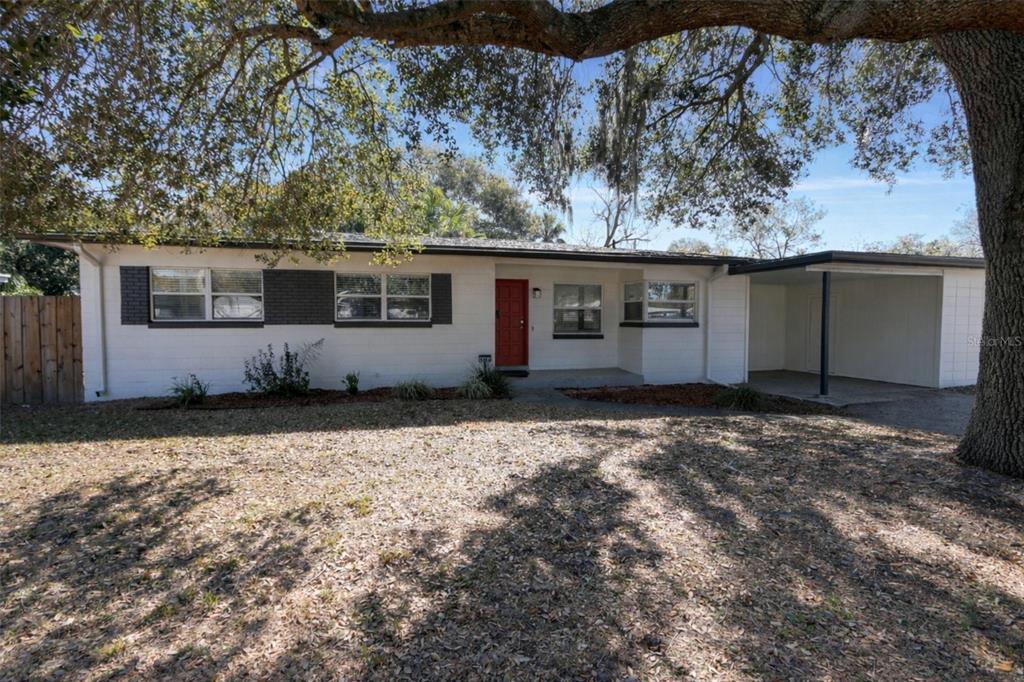 5202 Lake Howell Road Winter Park, FL 32792 - Photo 1 of 1 a backyard of a house