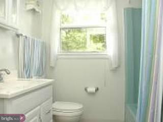 384 Flanders Road Bellmawr, NJ 08031 - Photo 6 of 6 Gallery Image 6