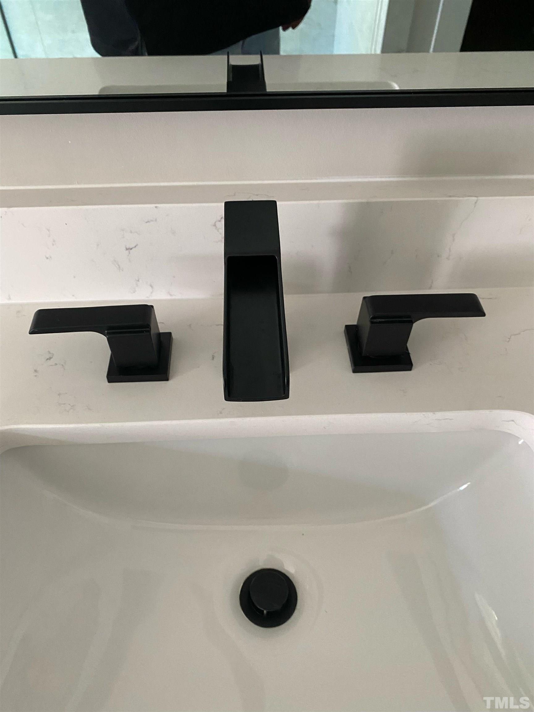 809 South East Street Raleigh, NC 27601 - Photo 12 of 17