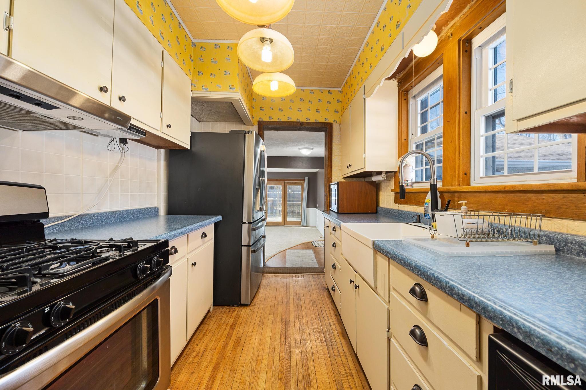 706 North Main Street Washington, IL 61571 - Photo 13 of 44