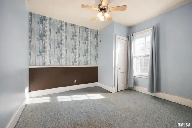 $189,000 | 706 North Main Street, Washington, IL 61571