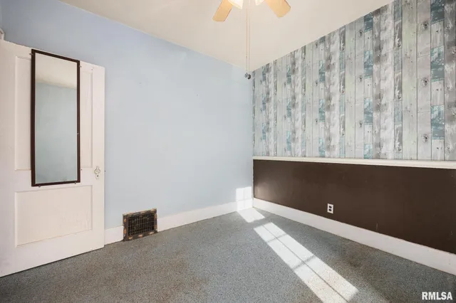 $189,000 | 706 North Main Street, Washington, IL 61571