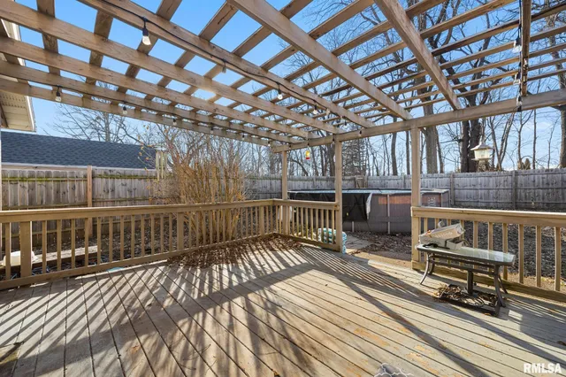 $189,000 | 706 North Main Street, Washington, IL 61571