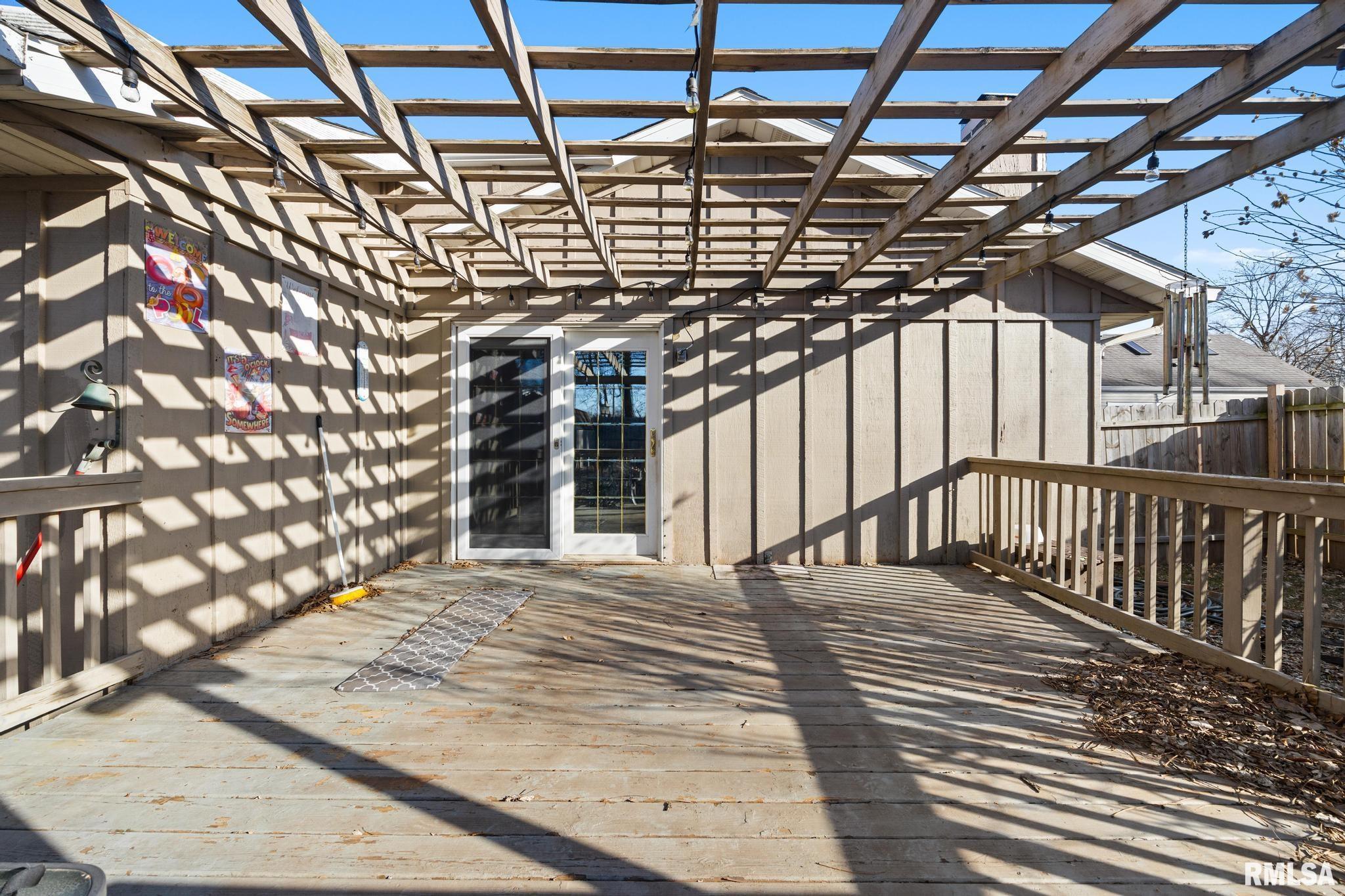 706 North Main Street Washington, IL 61571 - Photo 36 of 44