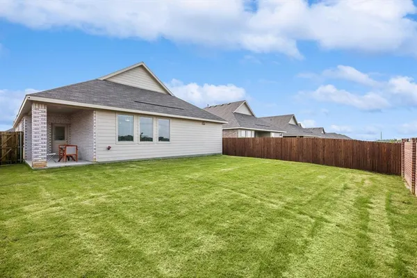 $2,400 | 3512 Chasemoor Drive, Denton, TX 76207