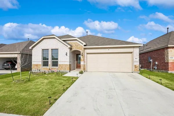 $2,400 | 3512 Chasemoor Drive, Denton, TX 76207
