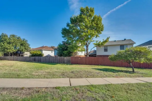 $2,400 | 3309 Nice Drive, Plano, TX 75023