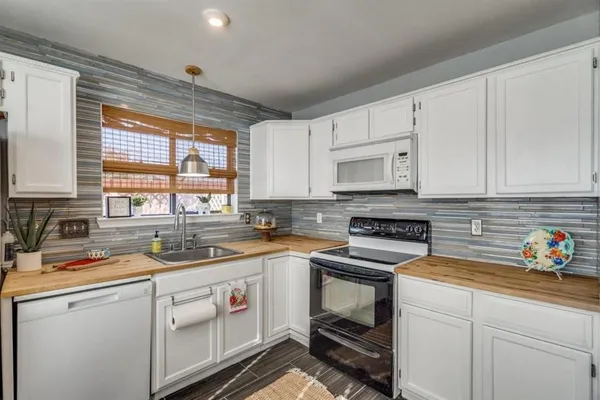 $2,400 | 3309 Nice Drive, Plano, TX 75023