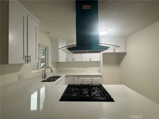 $634,000 | 1705 East 111th Place, Los Angeles, CA 90059