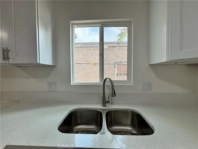 $634,000 | 1705 East 111th Place, Los Angeles, CA 90059