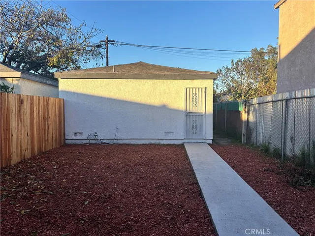 $634,000 | 1705 East 111th Place, Los Angeles, CA 90059