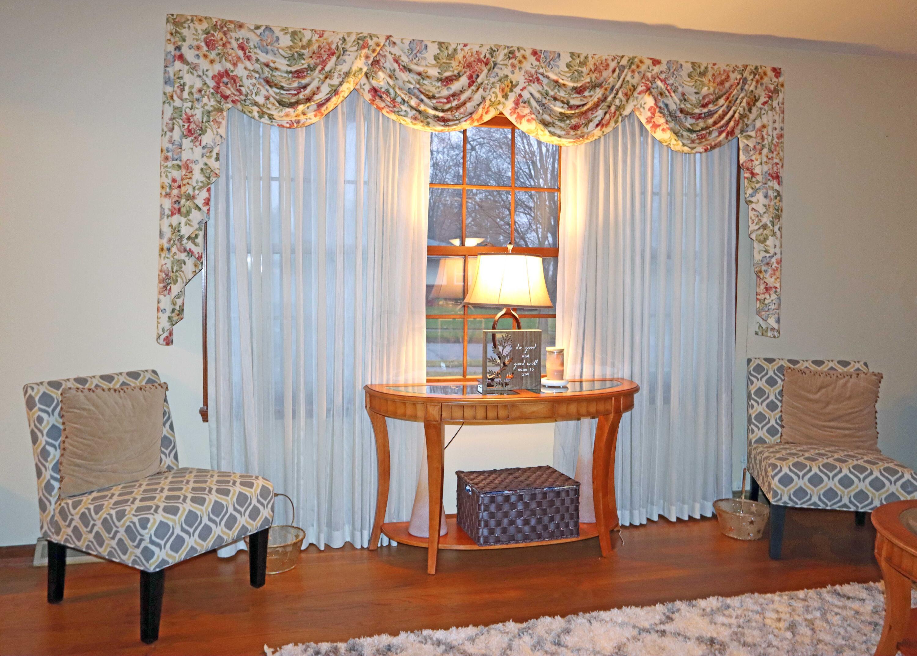 1705 Lynnhurst Road Columbus, OH 43229 - Photo 10 of 43 IMG_5826_edited-1