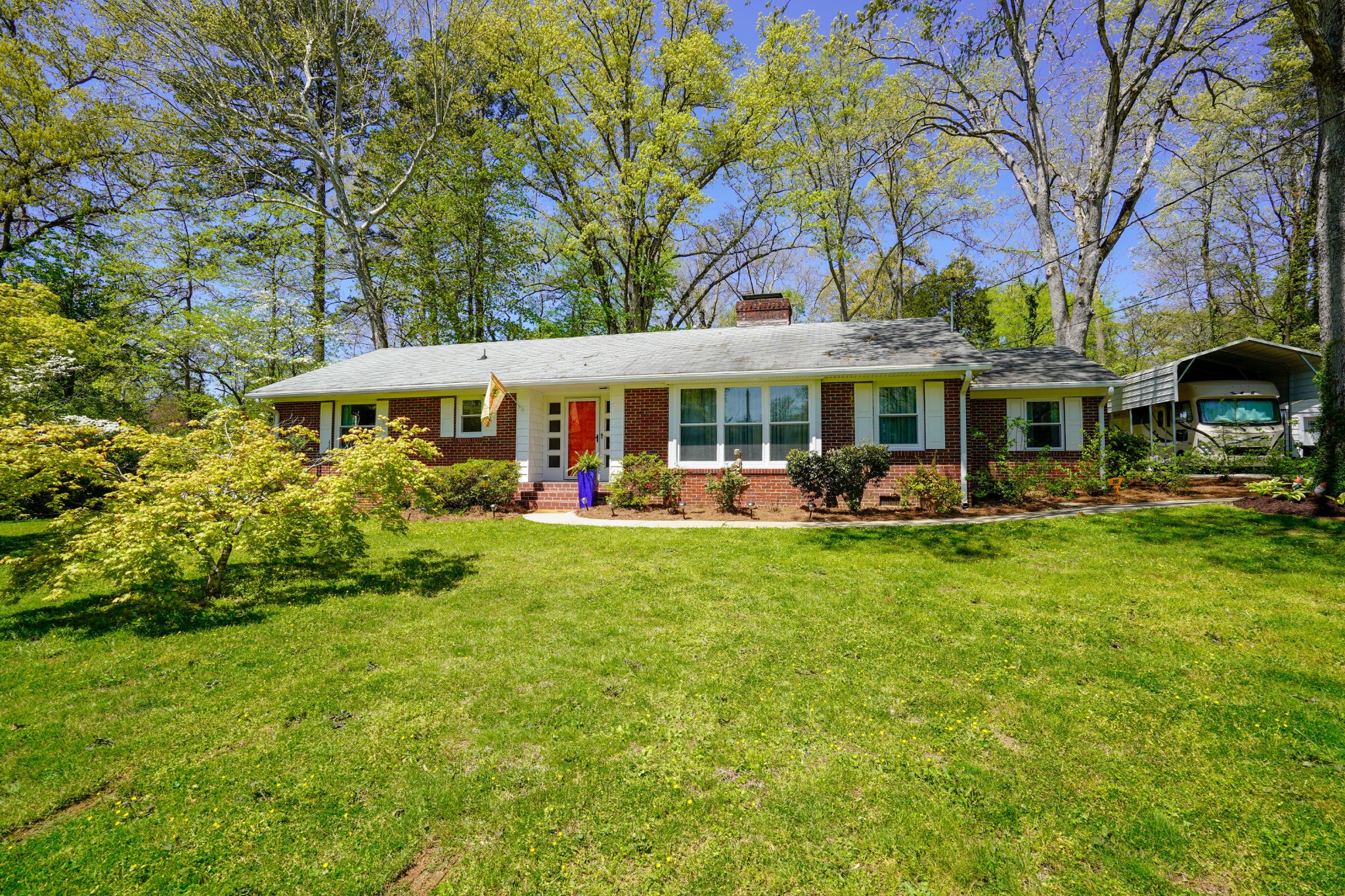 701 Kesterson Road Knoxville, TN 37918 - Photo 2 of 33 Gallery Image 2