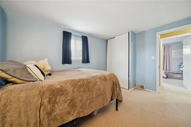 $209,900 | 431 Fieldstone Drive, Monroeville, PA 15146