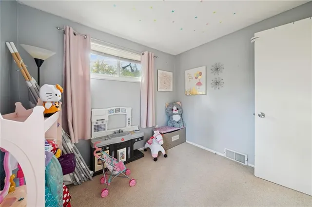 $209,900 | 431 Fieldstone Drive, Monroeville, PA 15146