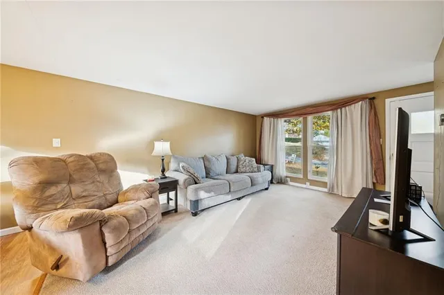 $209,900 | 431 Fieldstone Drive, Monroeville, PA 15146