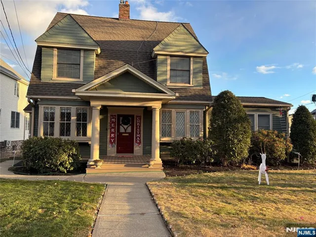 $3,075 | 332 Terrace Avenue, Unit 2, Hasbrouck Heights, NJ 07604