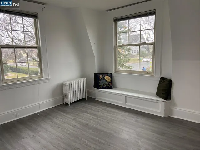 $3,075 | 332 Terrace Avenue, Unit 2, Hasbrouck Heights, NJ 07604