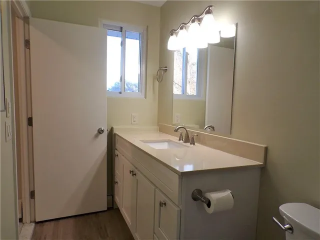 $2,250 | 144 Edaville Court, Warwick, RI 02886