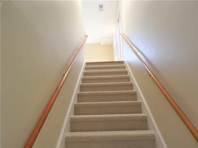 $2,250 | 144 Edaville Court, Warwick, RI 02886