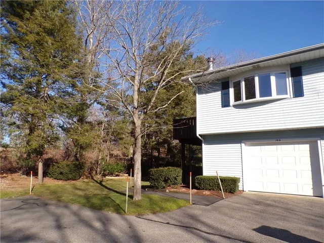 $2,250 | 144 Edaville Court, Warwick, RI 02886