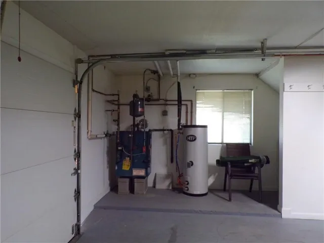 $2,250 | 144 Edaville Court, Warwick, RI 02886