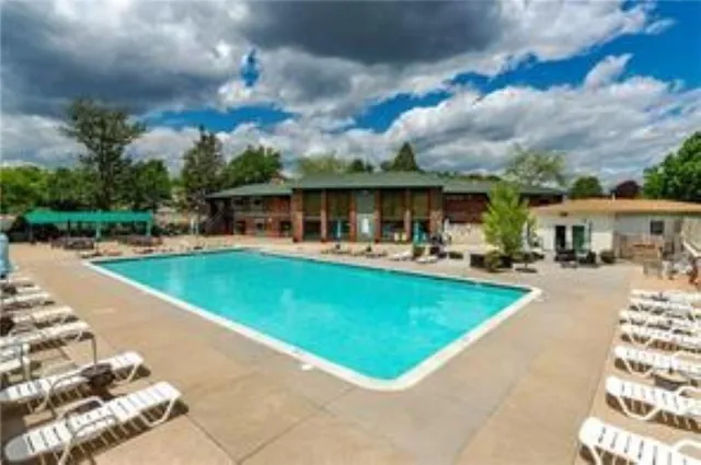 $2,250 | 144 Edaville Court, Warwick, RI 02886