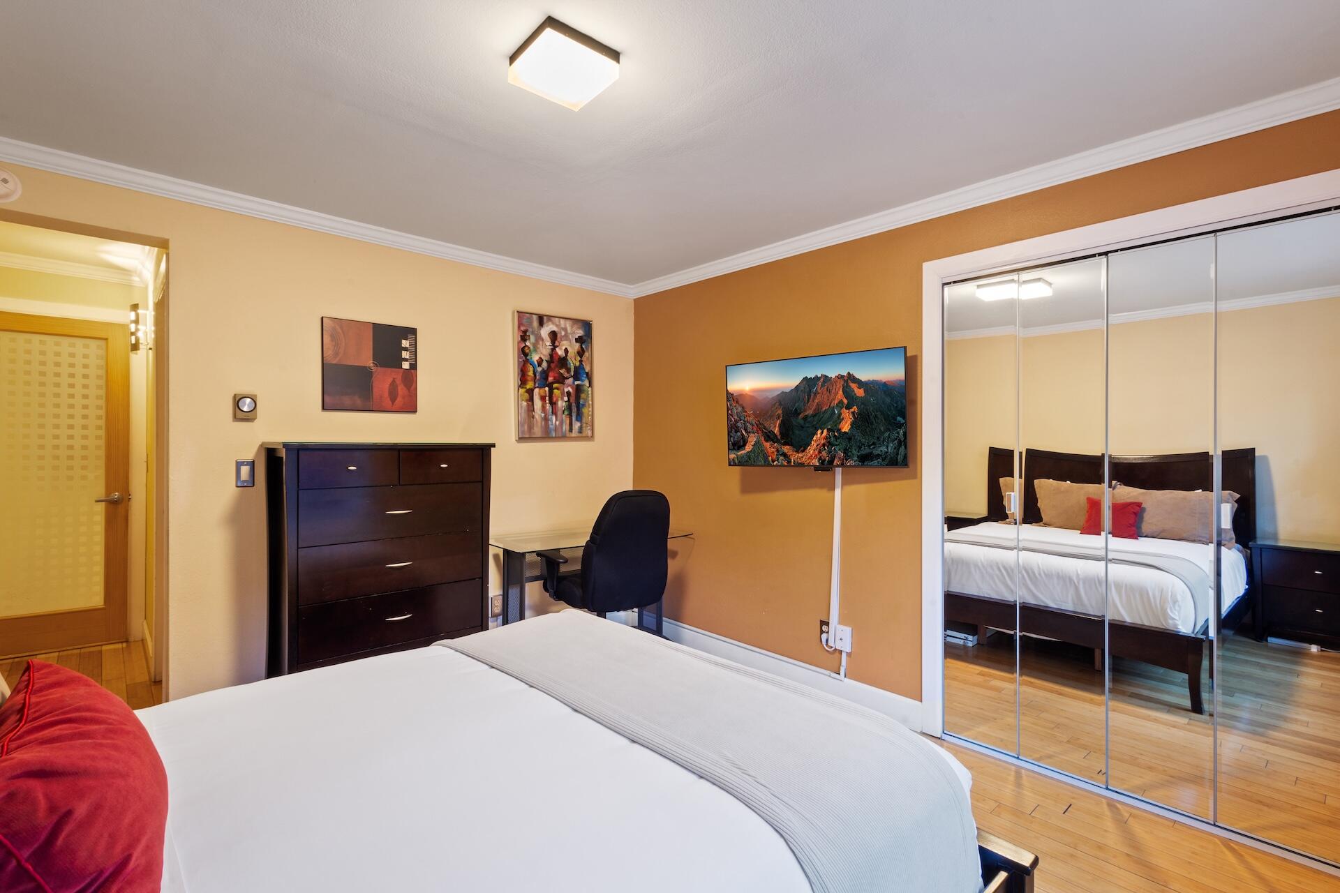 260 South Aspen Street, Unit D 2 Telluride, CO 81435 - Photo 23 of 30 a bedroom with a bed and a dresser